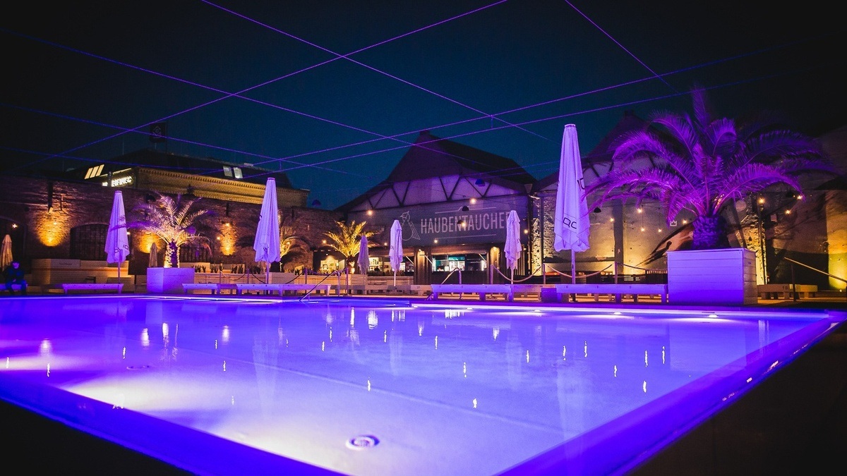 Latin Hell Poolparty