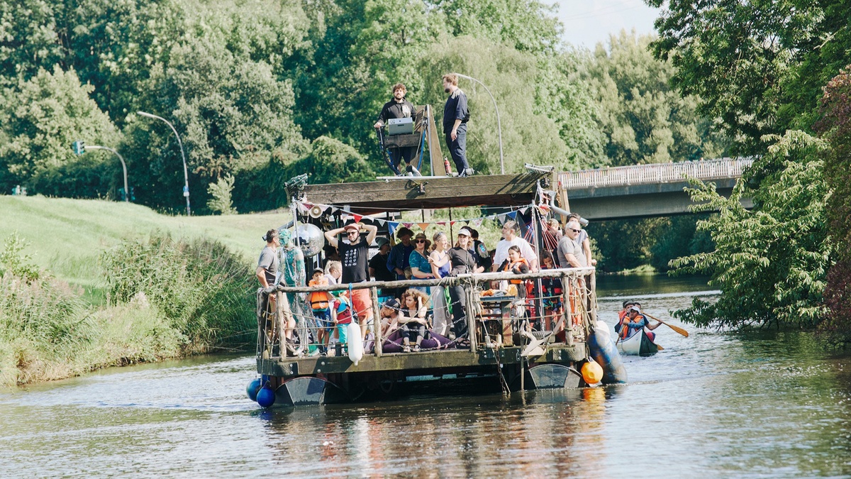 KLIMASTRÖME - Spektakuläre Wasserparade auf der Binnenalster