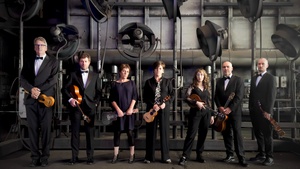 The Ukulele Orchestra of Great Britain - Anarchy in the Ukulele