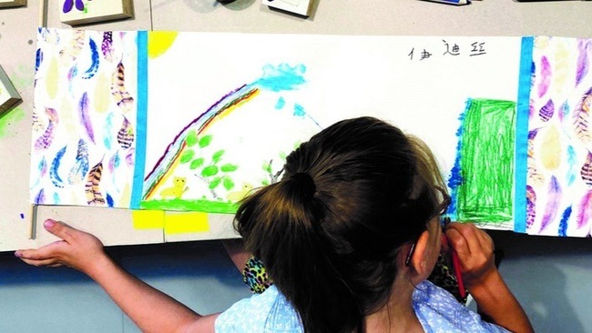 Geschichten zum Aufrollen. Drop-In-Workshop für Familien mit Kindern