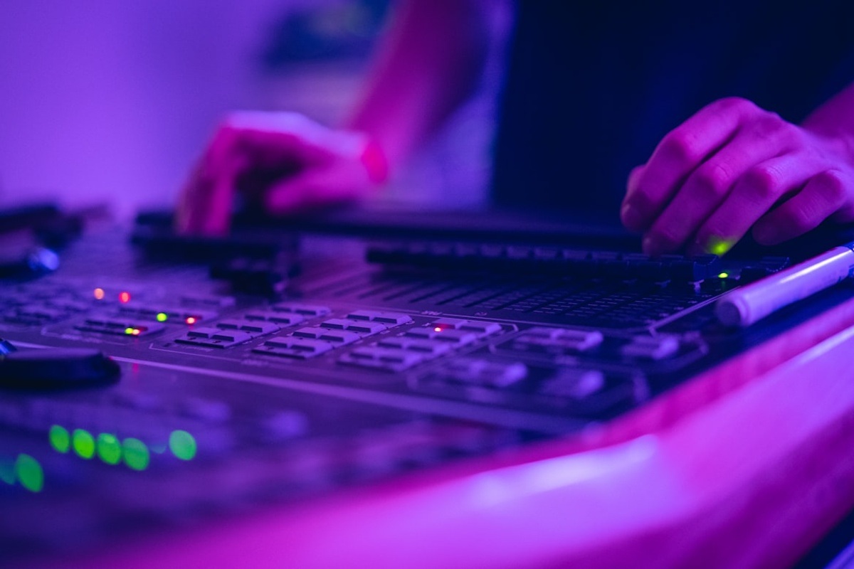 Discotronic x Club Hybrid: Dominik Eulberg, Kollektiv Turmstrasse, Bebetta, Marius Lehnert