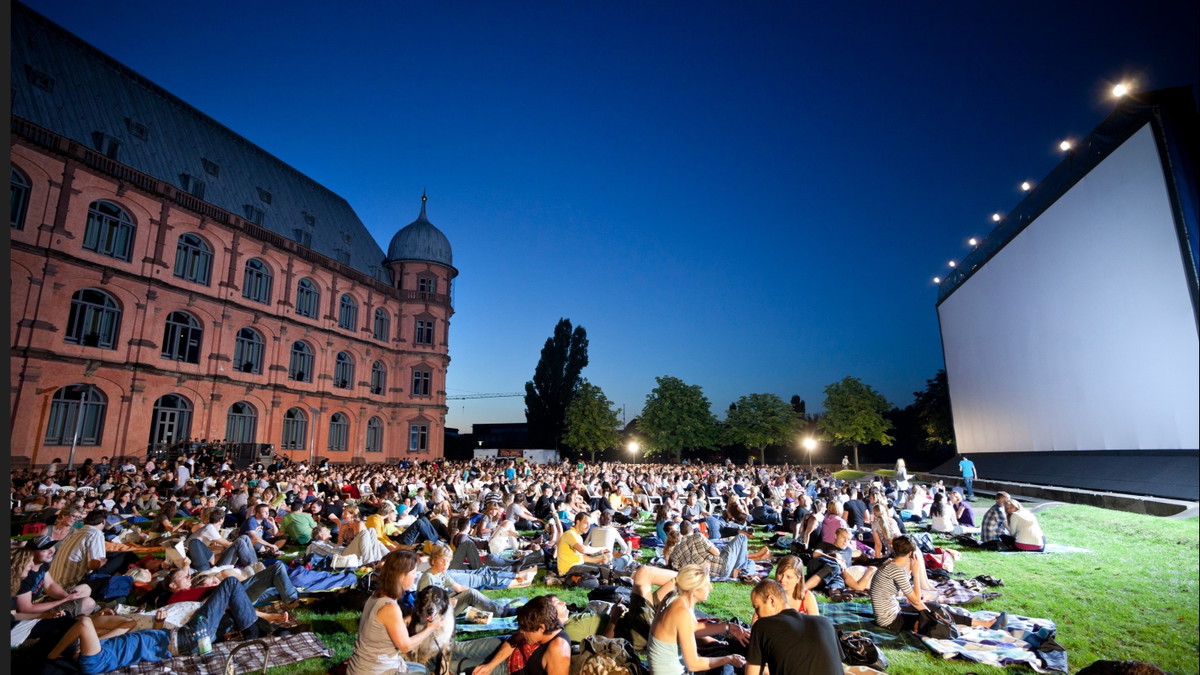 Open Air Kinonächte am Schloss Gottesaue