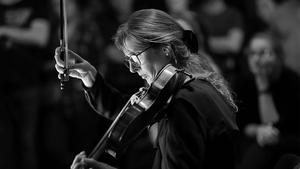 Sonic Solo - Nina Takai (Violine)