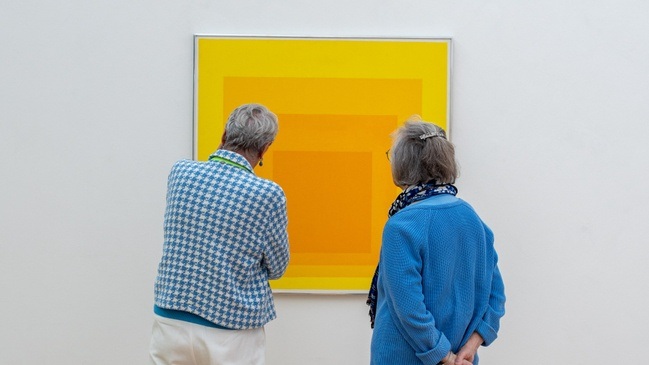 Kurzmeditation "Eintauchen in Kunst" im Josef Albers Museum