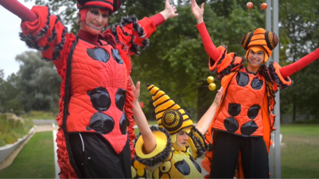 [Off-ICMC] Stelzenperformance: Insect-o-lectic