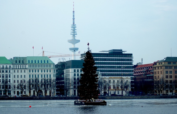 What's going on in Hamburg in December?