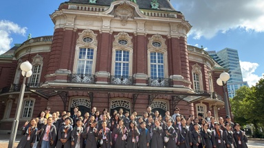 10. Internationales Jugendmusikfestival CHINA INN - Abschlusskonzert mit 100 Schülern aus Shanghai