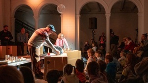 Von Kartons und klingenden Dingen - Konzert für Familien mit Kindern ab 5 Jahren mit anschließendem Klanglabor