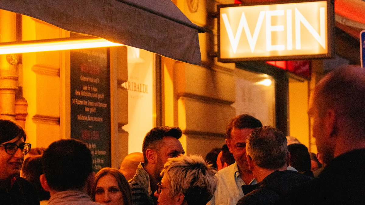 Titelbild der Veranstaltung Feierabend im Glas – Facettenreicher Riesling