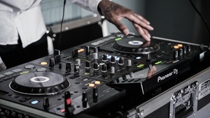 GUTE MISCHE – Hip Hop, Afrobeats & Urban Music