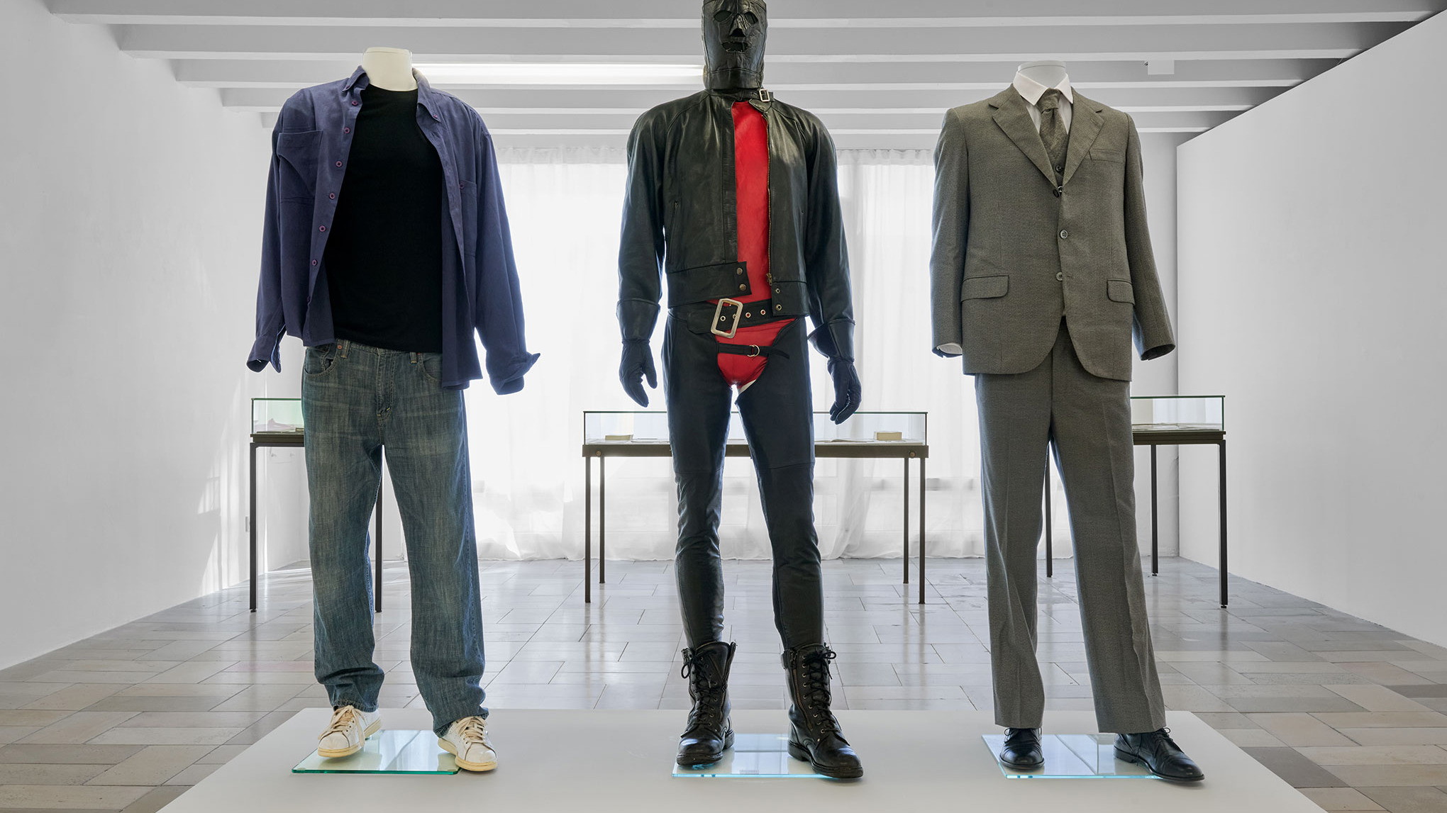 Kostenlose Führung durch die Ausstellungen Ser Serpas – sonderbare Tage, Anatomical Theatre und The Leatherman