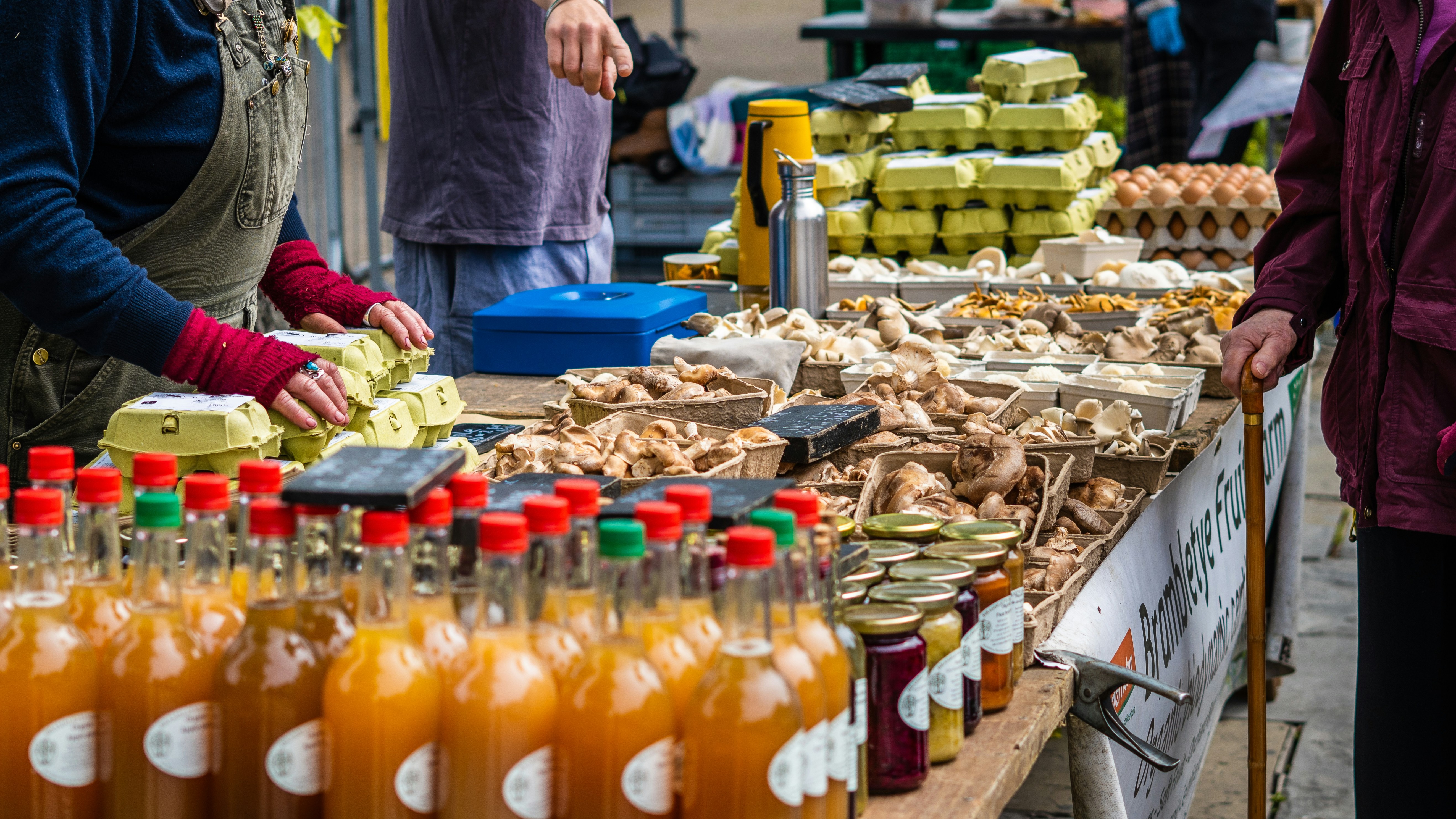 Wochenmarkt Nibelungenplatz
