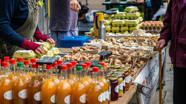 Wochenmarkt Nibelungenplatz