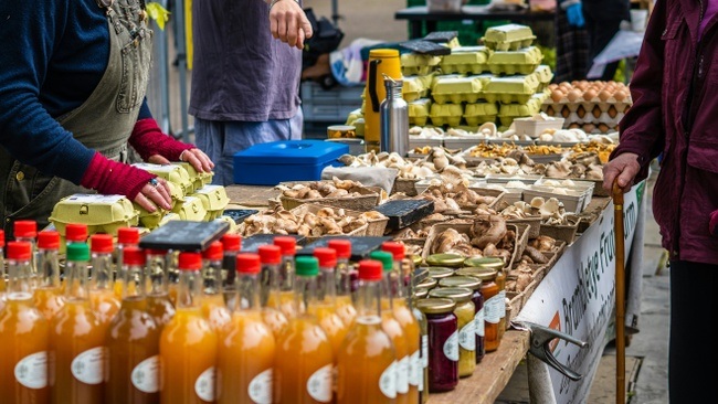 Wochenmarkt Nibelungenplatz