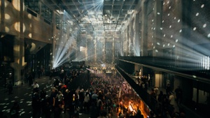 Bergson's Rise — Das immersive Party-Konzert im spektakulären Atrium mit der Jazzrausch Bigband