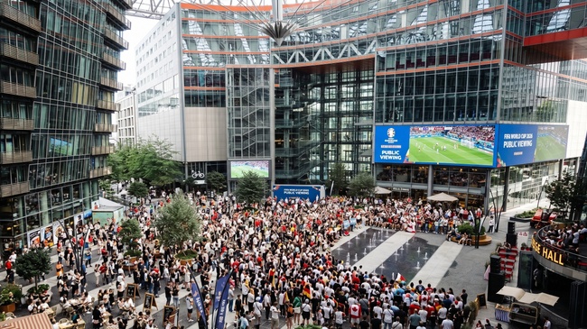 Fußball-Sommer am Potsdamer Platz