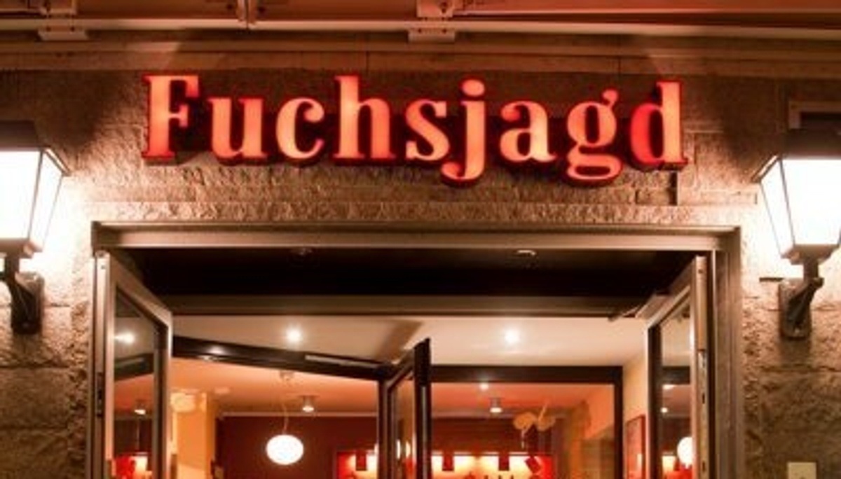 Traditionelles rheinisches Gänse-Essen im Brauhaus Fuchsjagd