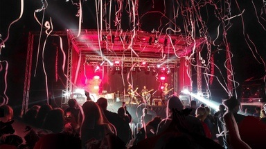 ROCK VIBES: URBIS