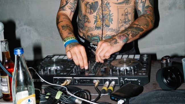 PARTY // Too Hot w/ Jules Milano // Hip Hop x RnB x House