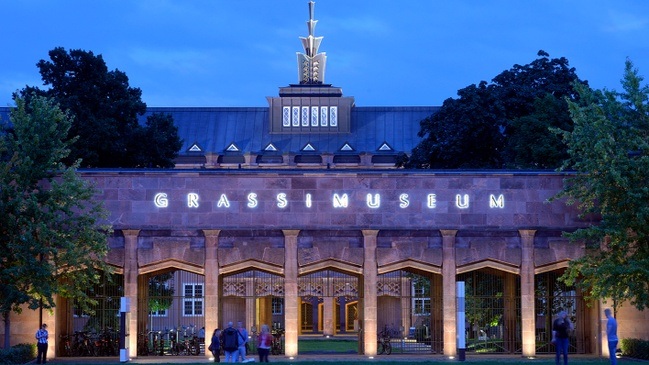SOMMER IM GRASSI  Sommerkino „Remathau“