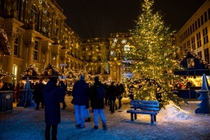 Wintermarkt Schloßplatz Berlin Mitte