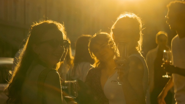 Wine & Food Walking Tour GLOCKENBACH! | Munich Wine Rebels