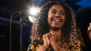 BE MY GUEST #12: Eva Ahoulou/Jan Eschke/Harald Scharf "Gotta Be Happy"