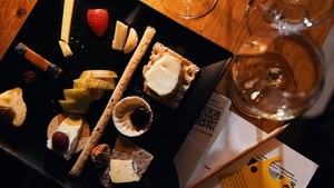 Käse- und Weinverkostung