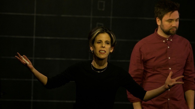 Plattenbau Alexanderplatz - Die Gorillas & Inbal Lori