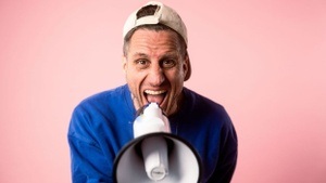Micha Fritz | Fail Forward Fritz - Eine neurodivergente Reise durch 19 Jahre Viva con Agua