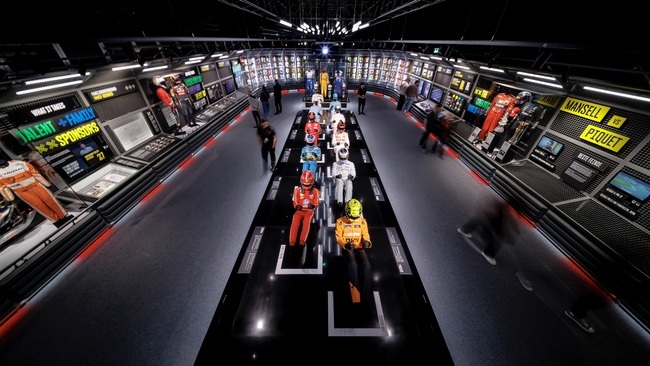 Rausgegangen lädt ein: Exklusive Führung durch die Formula 1®-Ausstellung Oberhausen