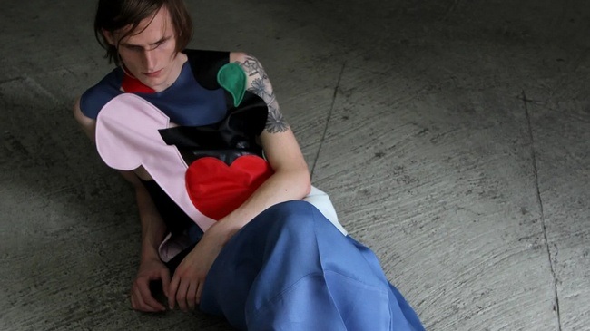 Dancing Fabric, Fabricating Dance (Workshop)