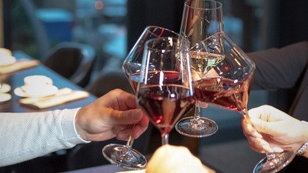 Wine & Dine