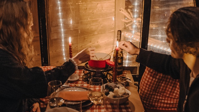 BARACCA | Die urige Schweizer Fondue-Hütte