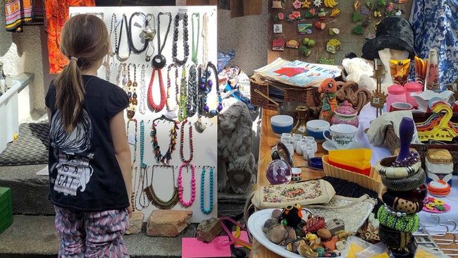 Krempel de Luxe Flohmarkt in der Weddinger Inspektor Villa