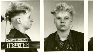 »Tanz auf dem Vulkan. Widerständige Punk-Frauen in der DDR« | Multimediale Lesung mit musikalischer Begleitung