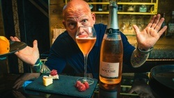 Korkenzieher Champagner, Wein & Ginbar
