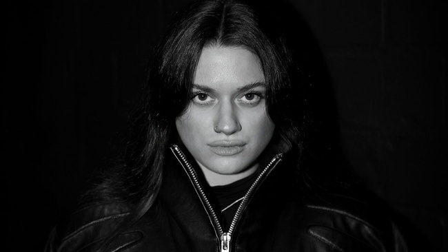 Simona live im Badehaus 🖤