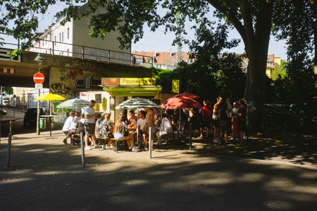GROßE PAUSE