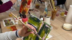 Paint & Pause