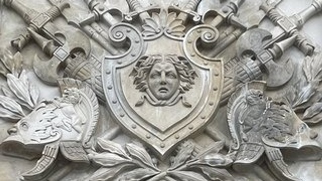 Über Schlossgeister, Hexen und Vampire