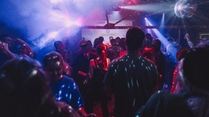 Holy Bambule (80s, 90s, Pop, Hip Hop, House & Techno)