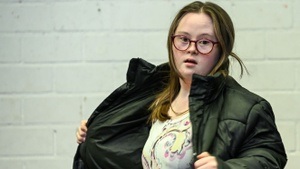 freie bühne stuttgart | in Kooperation mit Theaterhaus Stuttgart: (GiRRRRLs) — Das Theaterstück von und mit jungen Frauen mit Downsyndrom