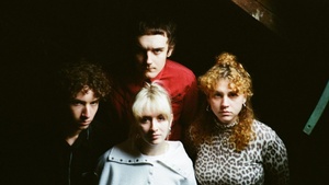 THEATRON MUSIKSOMMER 2026: LAUNDROMAT CHICKS + HOSPITAL MEAT + HASE