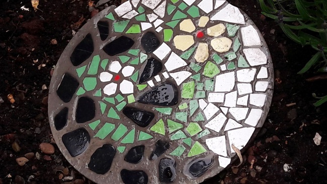 Mosaiktrittsteine für den Garten