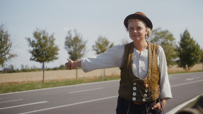 Lichter der Straße | mit Regisseurin Anna Friedrich (online zugeschaltet)