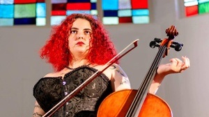 KONZERT / Ayşe Deniz Birdal / »Troubadouritz – Eine Reise für Solo-Cello und Stimme«