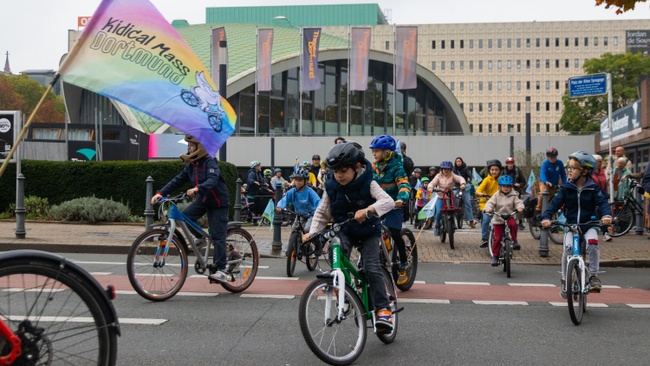 Kidical Mass Dortmund - Bunter Familien-Fahrradkorso