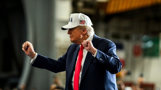 "Ein Jahr Trump 2 - Ausnahmezustand oder New Normal?"