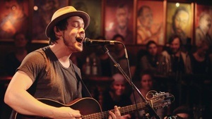 Lagerfeuer Deluxe mit Jon Kenzie, Lorain & Melchi Vepouyoum